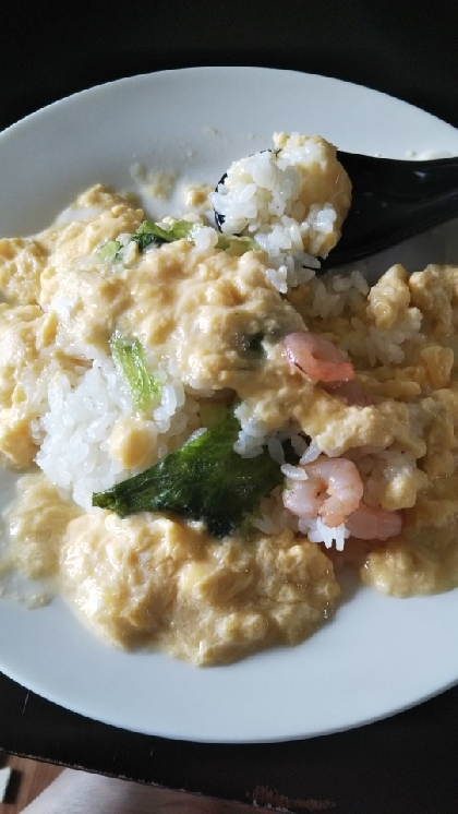 かにかまがなかったので、冷凍のエビを代用してこちらのレシピの味付けしました♪美味しかったです