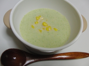 野菜入りコーンポタージュ