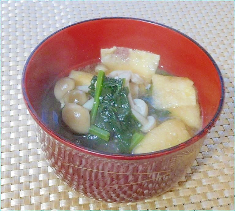 大根・しめじ・ほうれん草のみそ汁