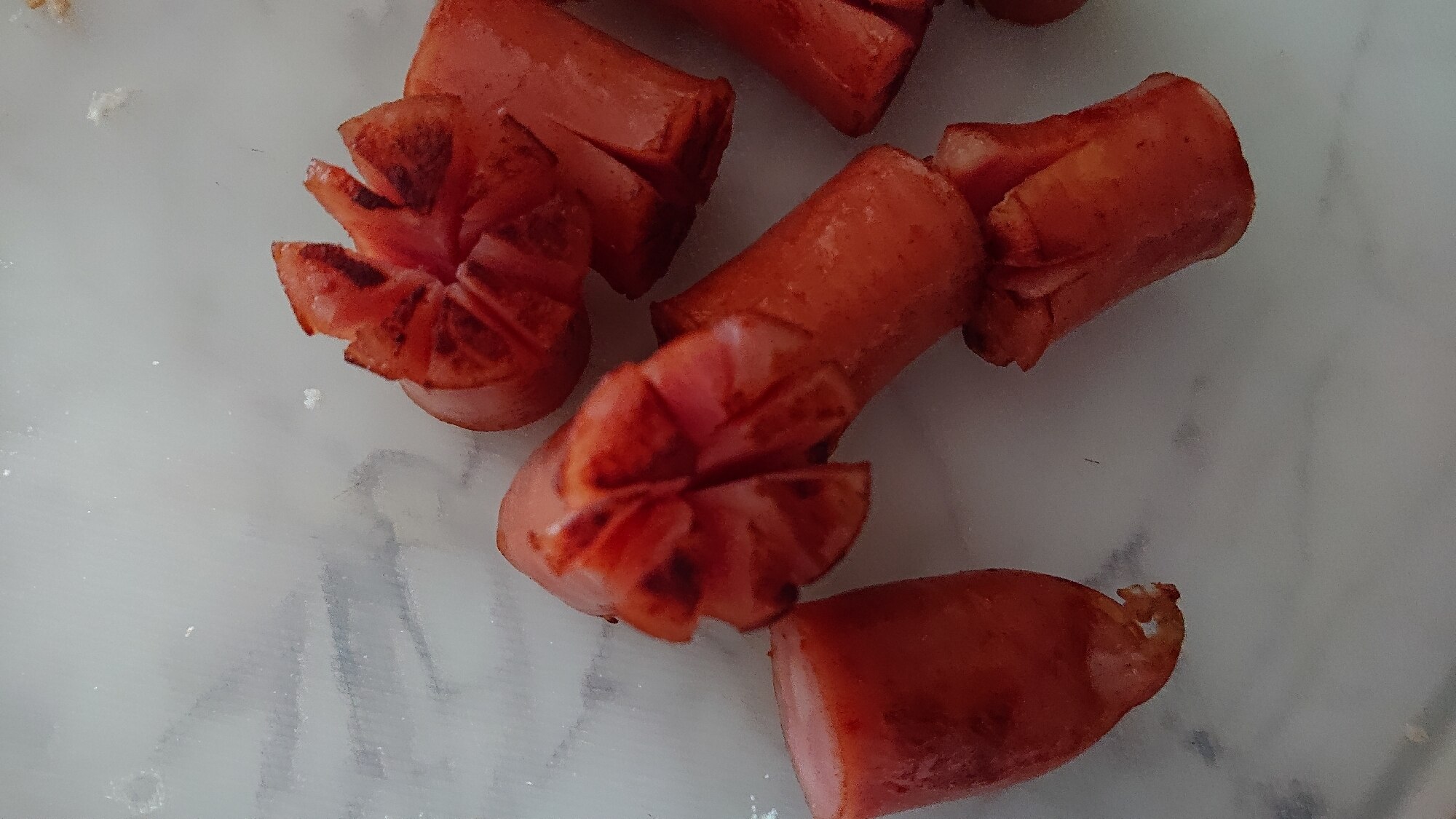 お弁当にお花ウィンナー レシピ 作り方 By 膝小僧 楽天レシピ