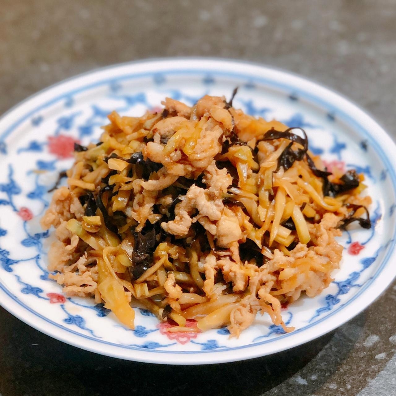 【榨菜肉絲】ご飯がすすむ!搾菜と豚肉の細切り炒め