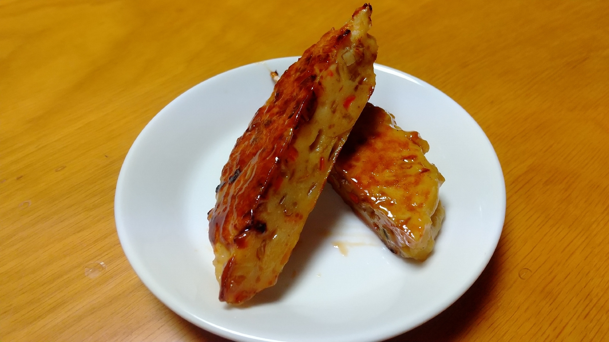 カリカリ食感が嬉しい、鶏つくね
