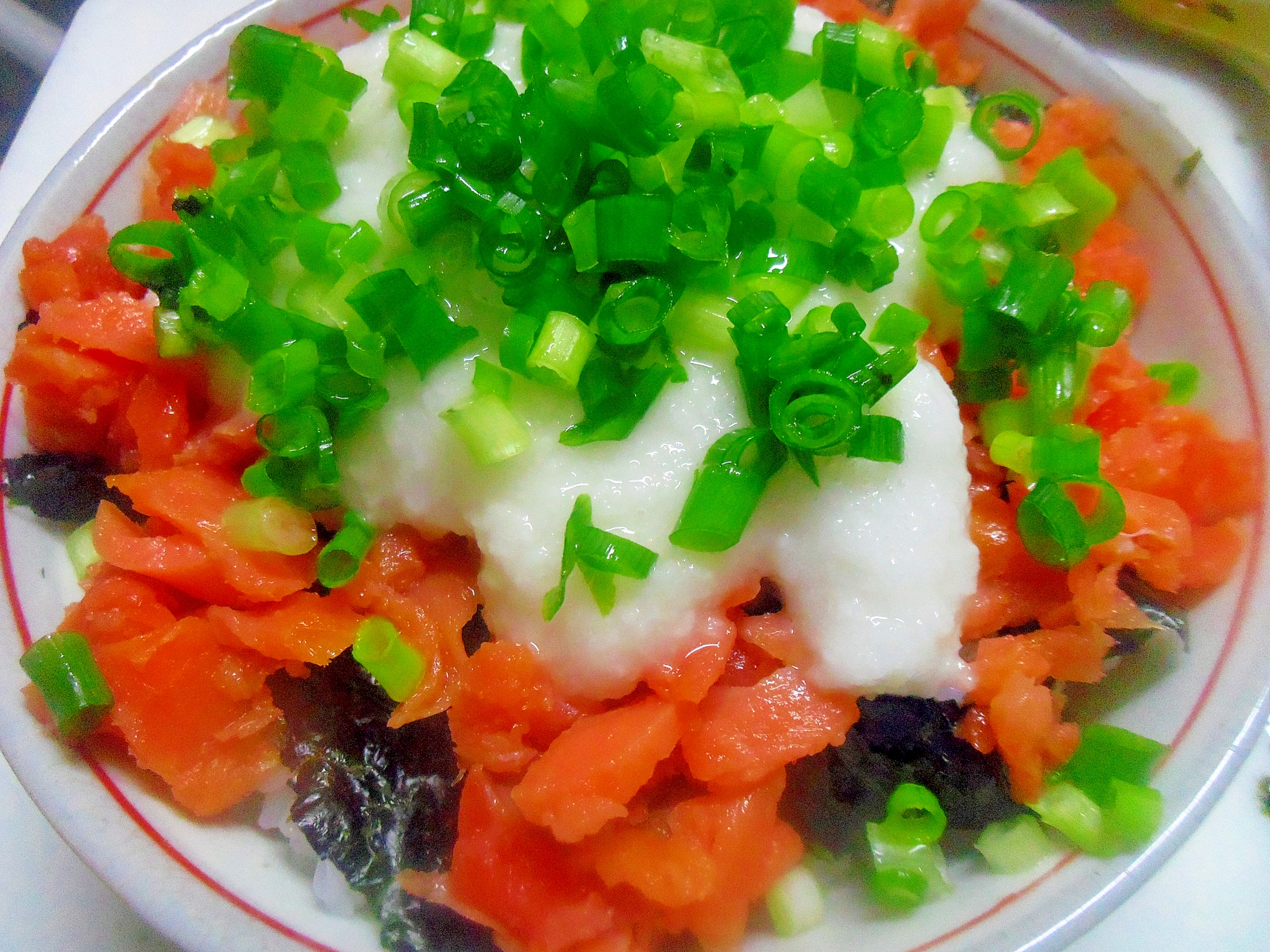 サーモンとろろ丼 レシピ 作り方 By Chaachan6066 楽天レシピ