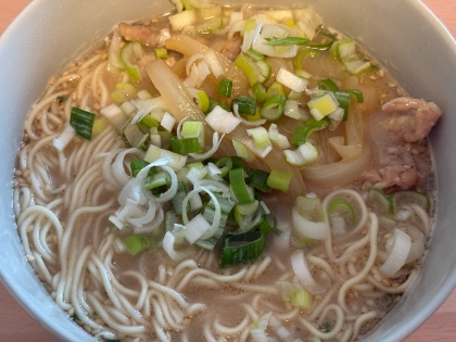 とんこつラーメンのトッピング〜肉炒め