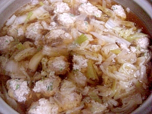白菜と鳥ダンゴの美味しい土鍋うどん＾＾