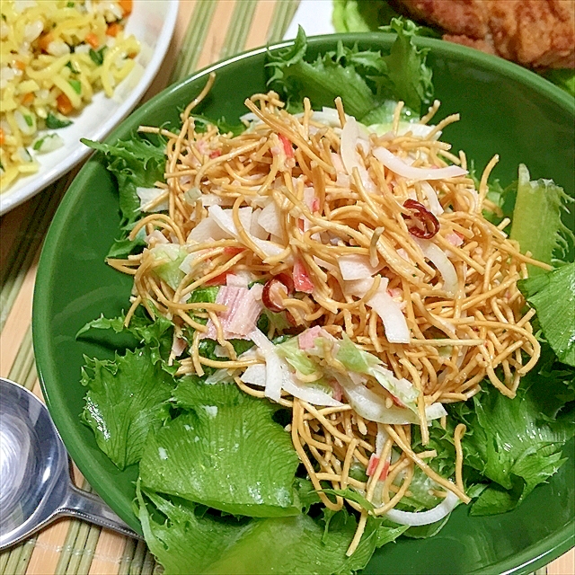揚げ麺1っ玉あまったら 中華パリパリサラダ