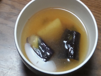さつま芋と茄子の味噌汁