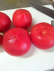 トマトの冷凍保存 スープなど加熱調理に便利 レシピ 作り方 By ラズベリっち 楽天レシピ トマトの冷凍保存 スープなど加熱調理に便利 レシピ 作り方 By ラズベリっち 楽天レシピ