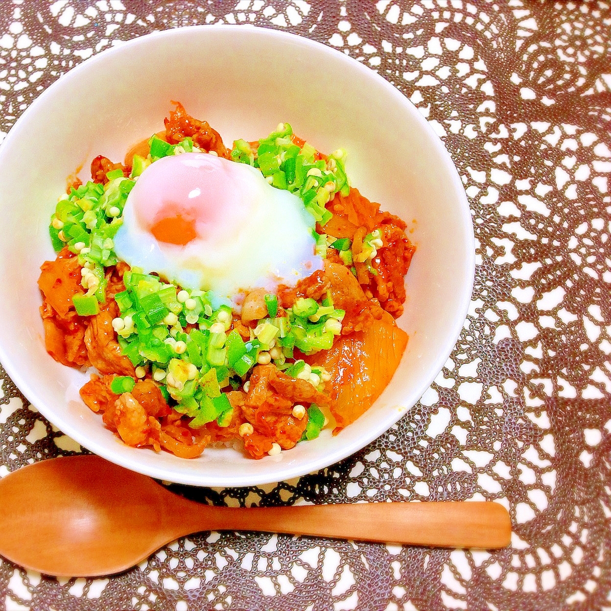 温玉のせ♡ネバトロ豚キム丼