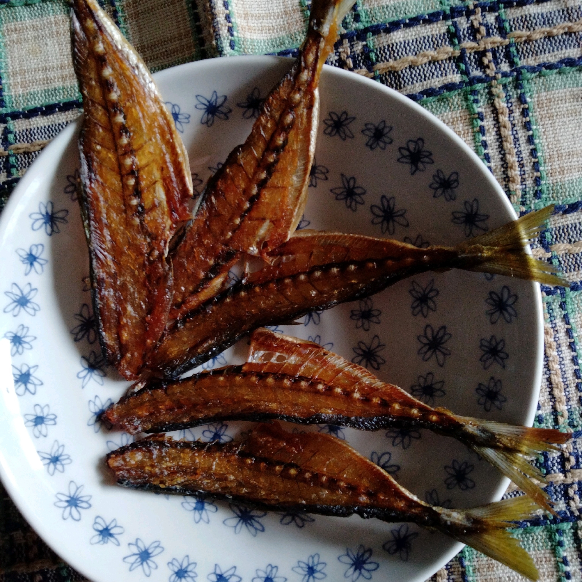 アジの骨煎餅