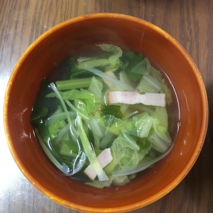 大根の葉入り☆白菜ベーコン玉ねぎのスープ