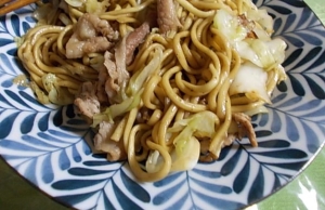 ちゃんぽん麺で焼きそば