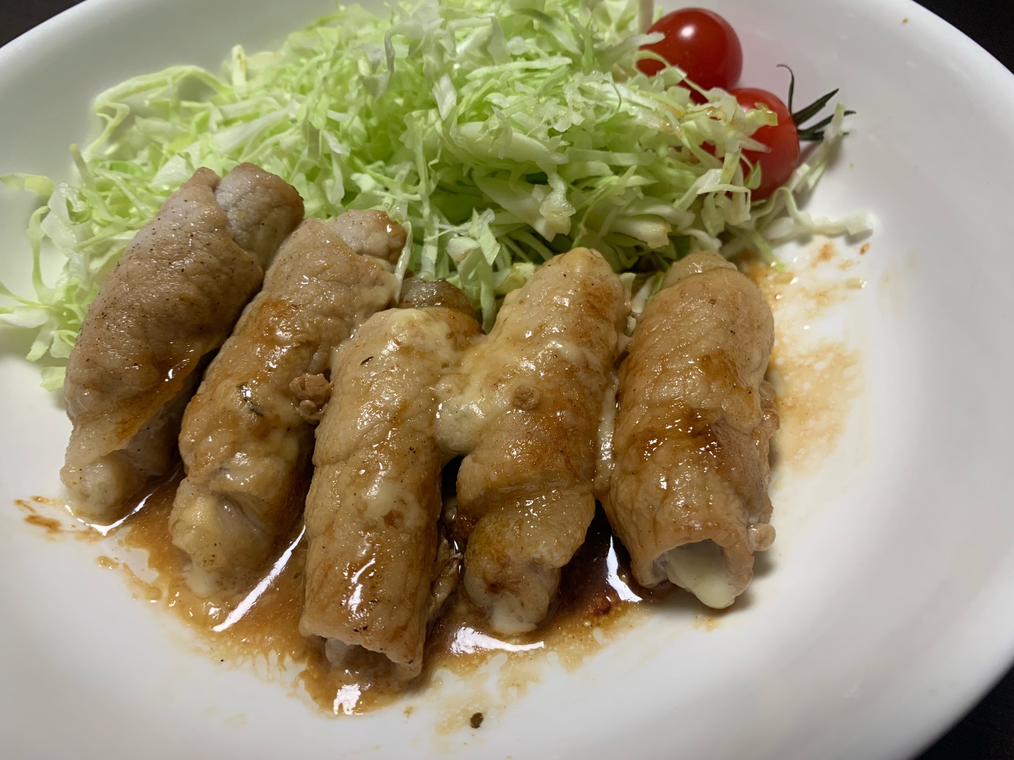 ご飯が進む！豚肉の梅しそチーズ