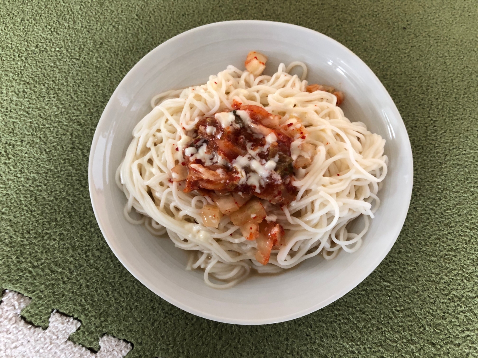 キムチ素麺麺つゆマヨで