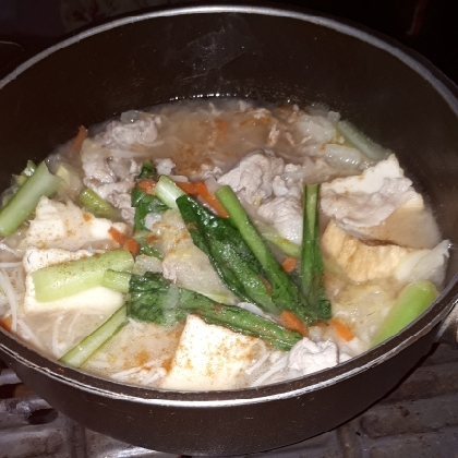 中華風スープ…生姜がアクセントになり良かったです♡ 今の時期、鍋は良いですね!! 美味しく頂きました(๑´ڡ`๑)