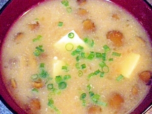 なめこ&じゃが芋&豆腐のお味噌汁