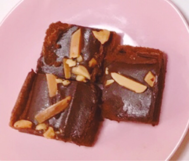 アーモンド パリパリチョコがけチョコケーキ レシピ 作り方 By Sweet Sweet 楽天レシピ アーモンド パリパリチョコがけチョコケーキ レシピ 作り方 By Sweet Sweet 楽天レシピ