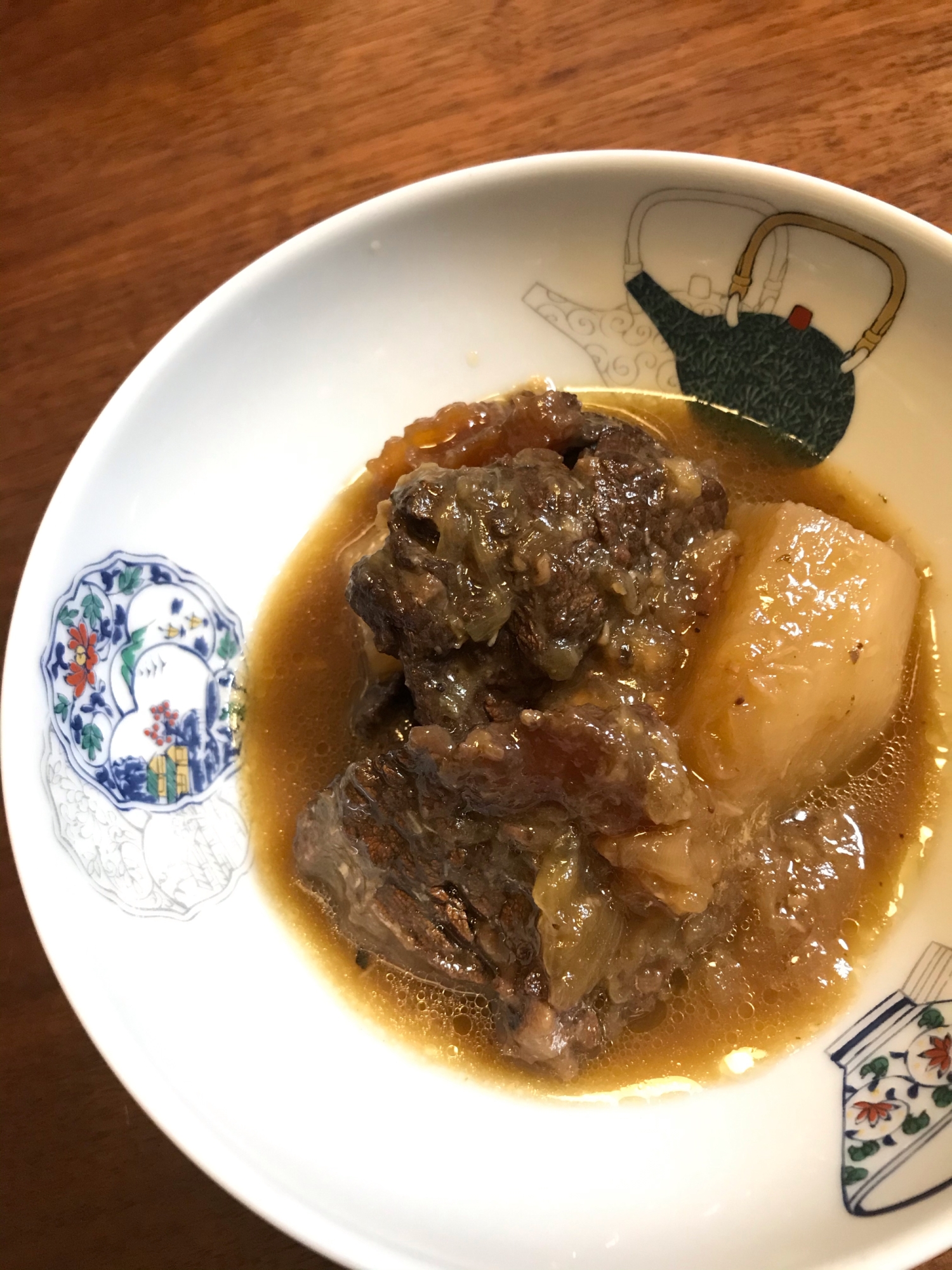 Staubで 牛すね肉の和風赤ワイン煮 レシピ 作り方 By 九龍 楽天レシピ Staubで 牛すね肉の和風赤ワイン煮 レシピ 作り方 By 九龍 楽天レシピ