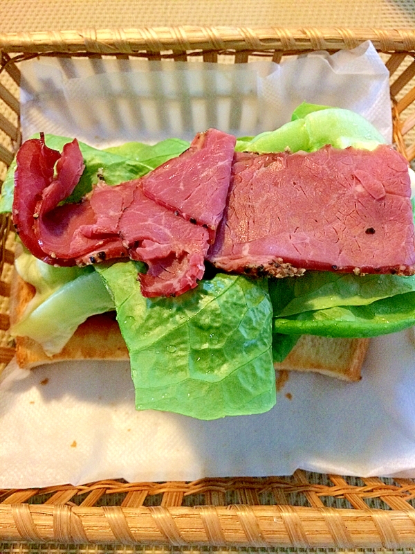 パストラミビーフの簡単サンド レシピ 作り方 By きのこのみみ 楽天レシピ パストラミビーフの簡単サンド レシピ 作り方 By きのこのみみ 楽天レシピ