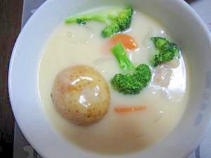 新じゃがごろごろ クリームシチュー レシピ 作り方 By まろんぱんまん 楽天レシピ