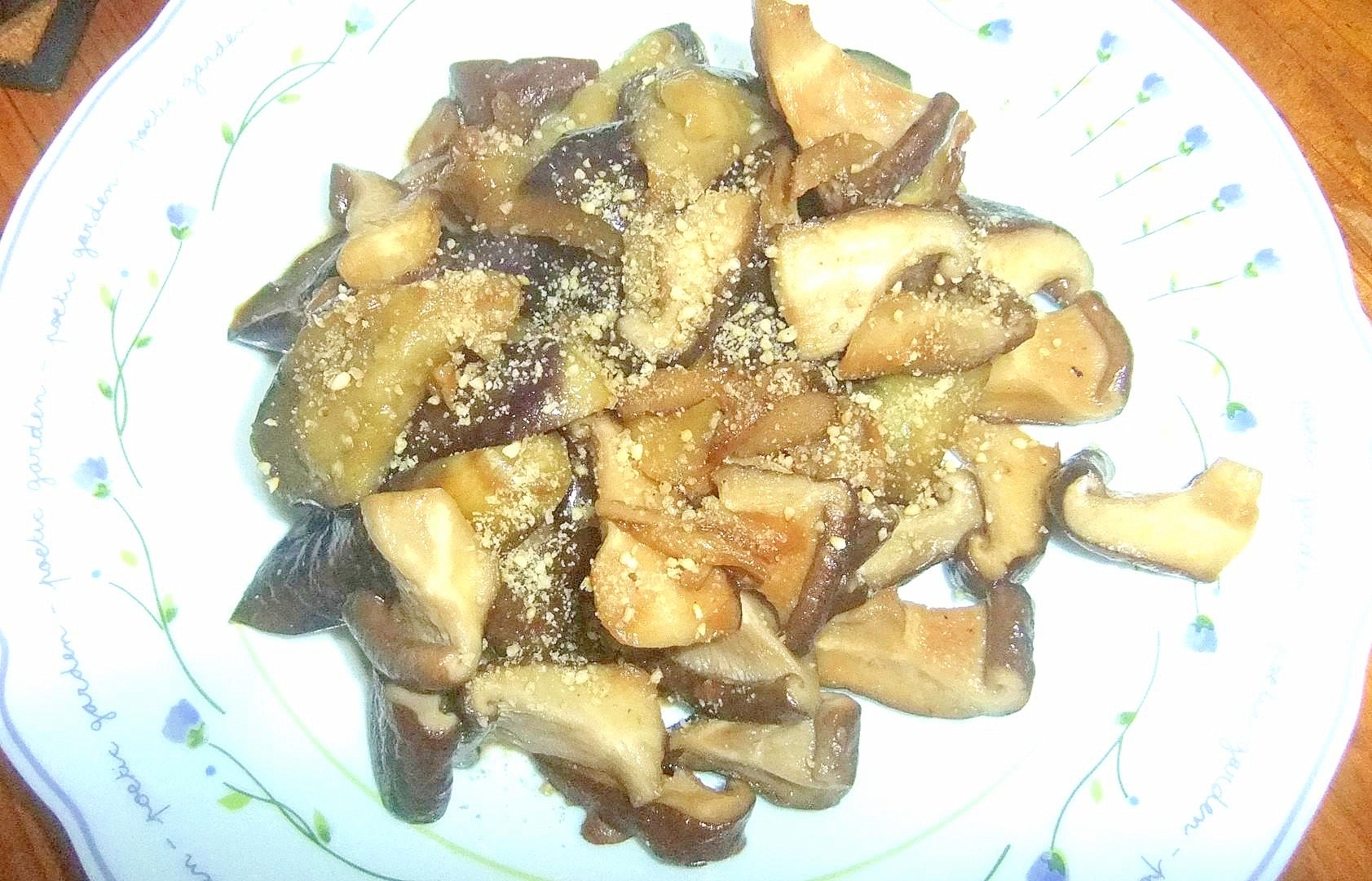 シイタケとナスの甘辛ソテー