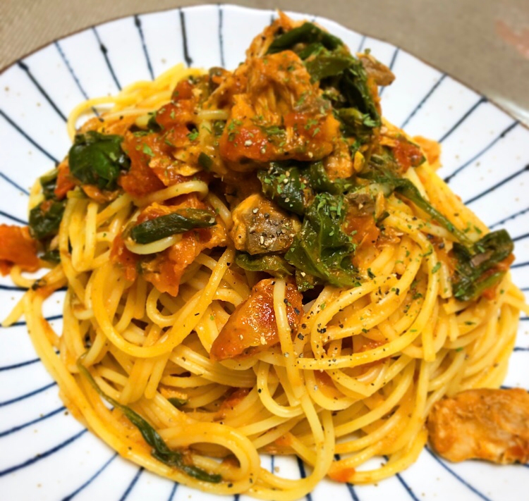 簡単低コスト 鯖缶でトマトクリームパスタ レシピ 作り方 By Iyoママ 楽天レシピ