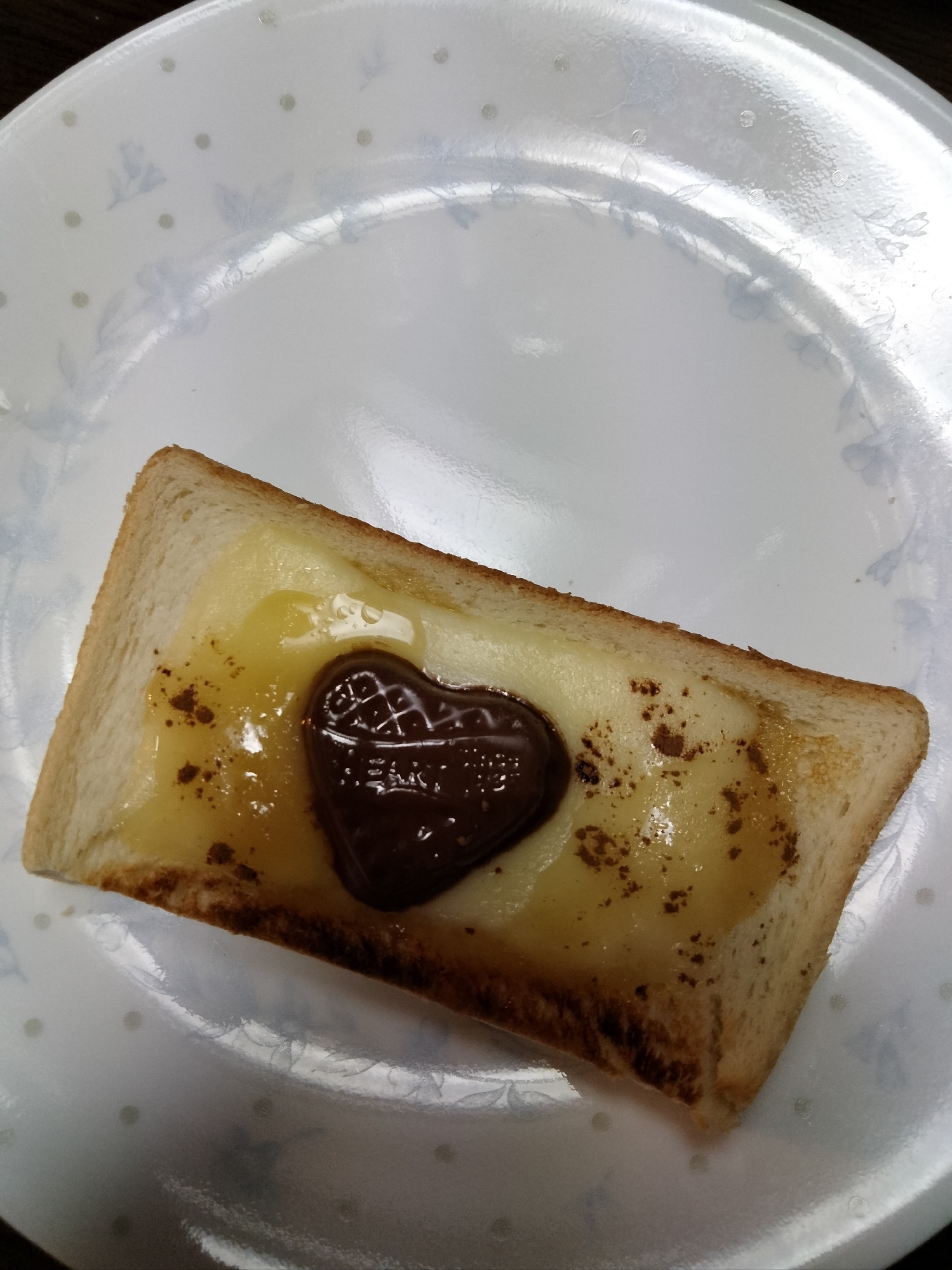 チーズトーストアレンジ ハートチョコ&はちみつ