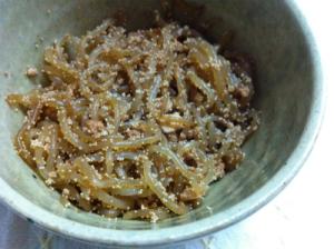 ヘルシーおつまみ!白滝とたらこの炒め和え