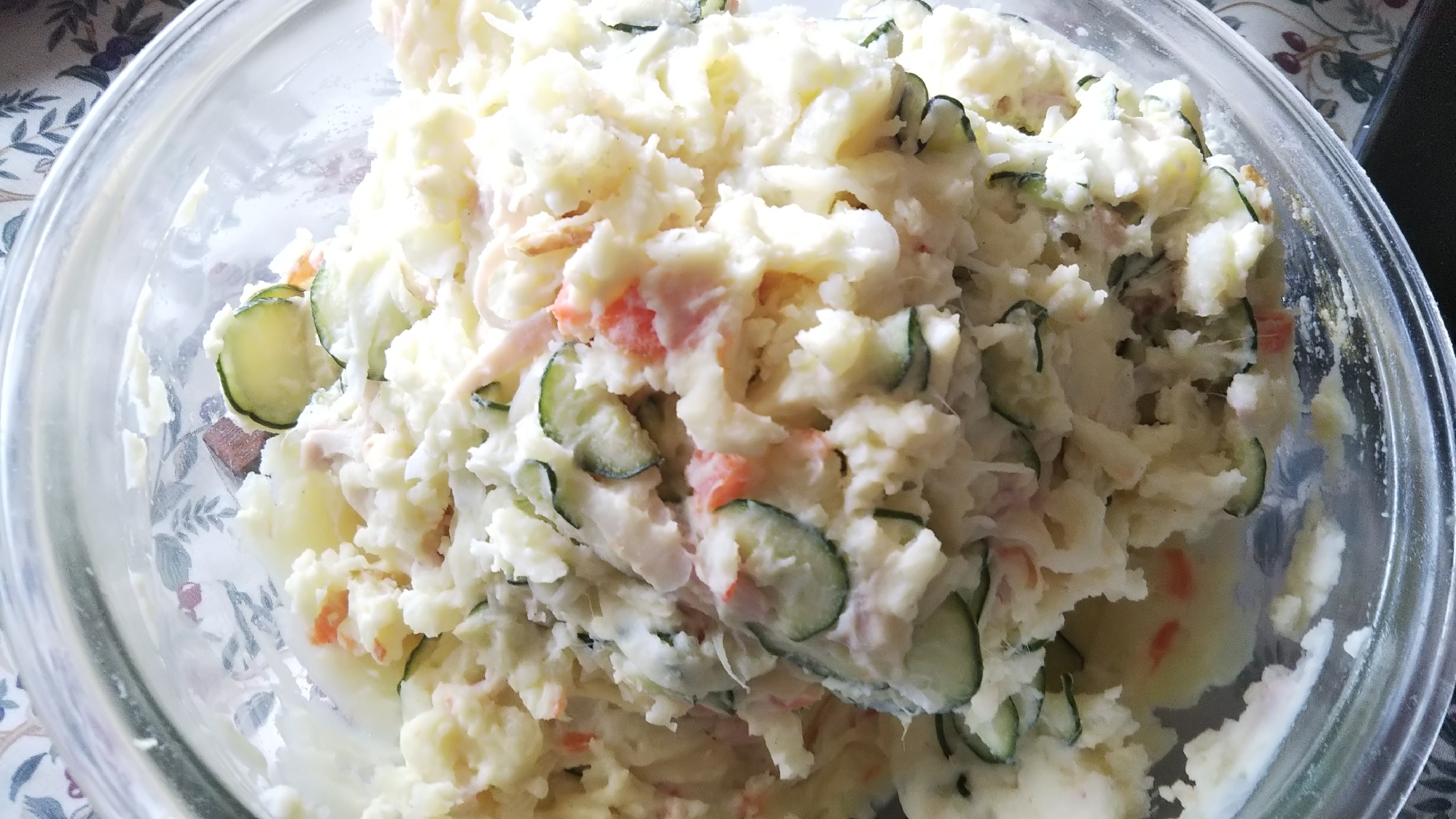 カラフルポテトサラダ