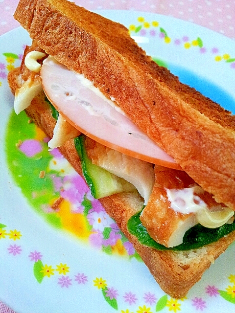 ハム ちくわ きゅうりのサンドイッチ レシピ 作り方 By ラズベリっち 楽天レシピ