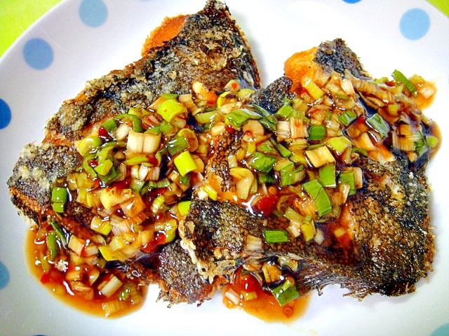 カレイの唐揚げ ネギ入りスイートチリソース レシピ 作り方 By Mint74 楽天レシピ カレイの唐揚げ ネギ入りスイートチリソース レシピ 作り方 By Mint74 楽天レシピ