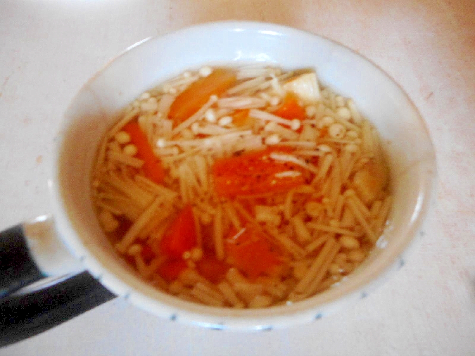 人参とえのきの中華スープ