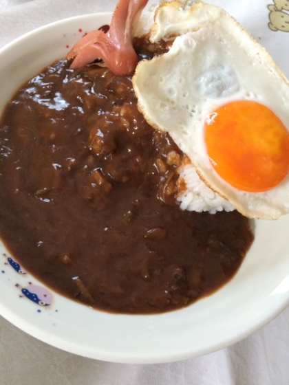 カレーの目玉焼きのせ♡