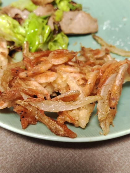 四角豆の天ぷらと　人参・長ねぎ・桜海老のかき揚げ