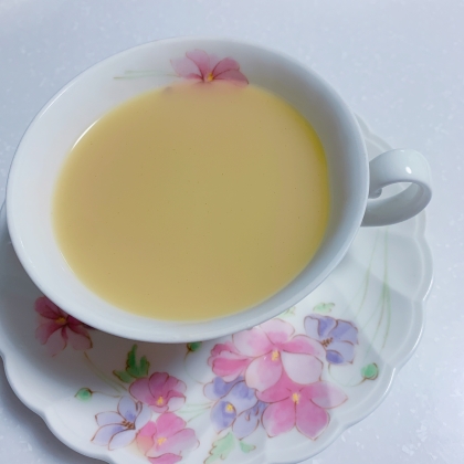 おはようございます❗いつもありがとうございます♪
ほうじ茶のミルクティー 優しい味でとても幸せな気分になりました。ありがとうございます(^^)