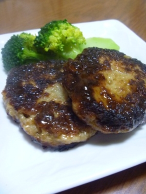 シャキシャキがおいしい レンコンハンバーグ