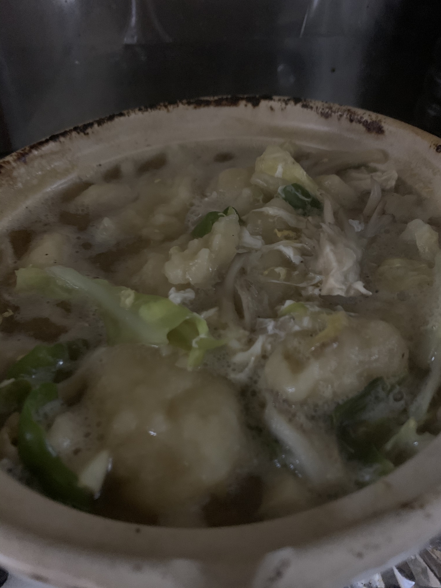生姜すいとんの舞茸と野菜くずコンソメ卵スープ