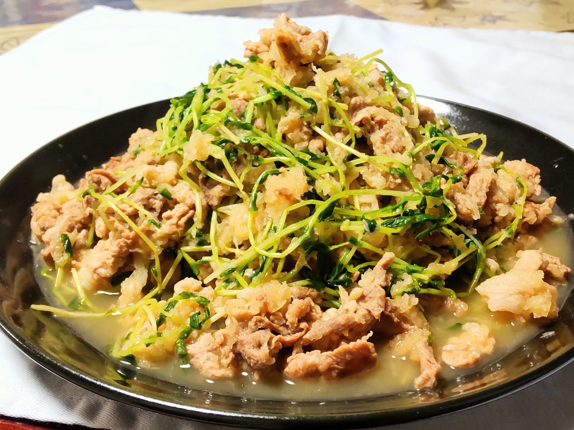 さっぱり！ 豚肉と豆苗の大根おろし炒め