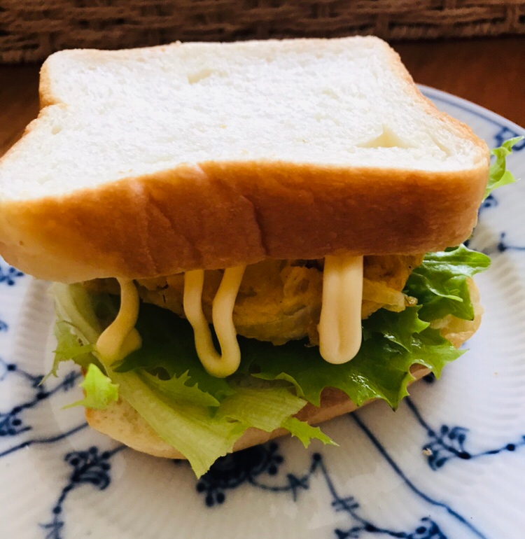 新玉ねぎの卵焼きサンド