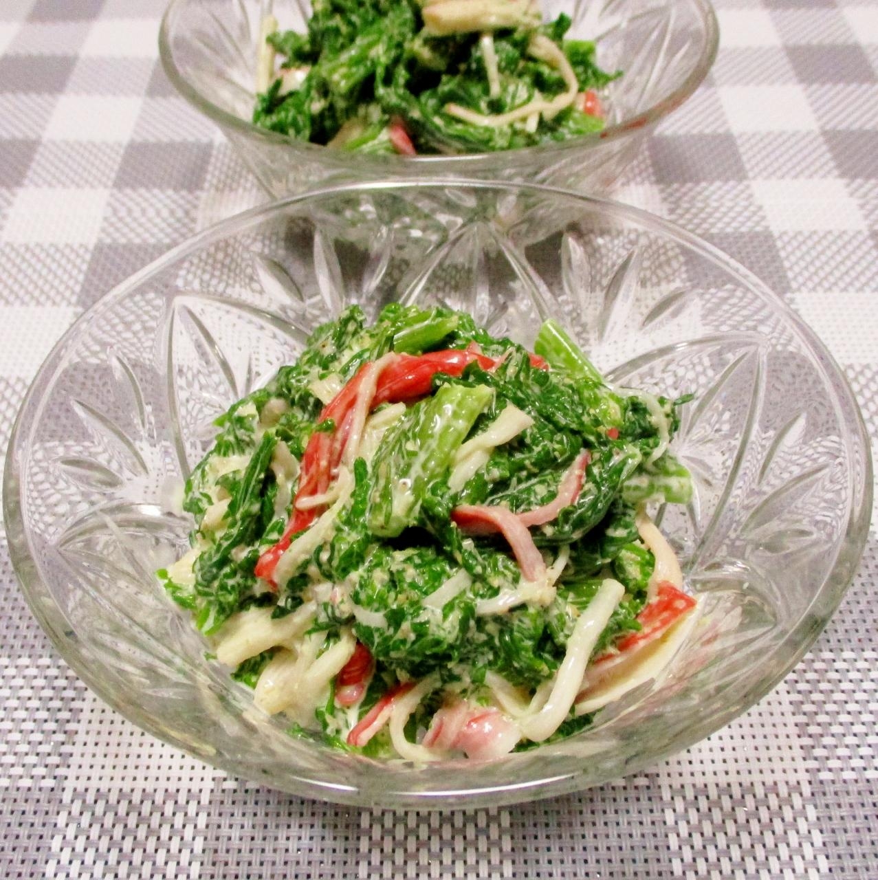 わさび菜とカニカマのマヨごま和え