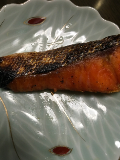 皮がパリッ‼美味しい焼き鮭