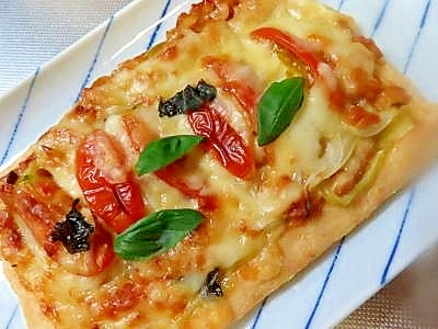 納豆と油揚（大揚げ）のチーズ焼き