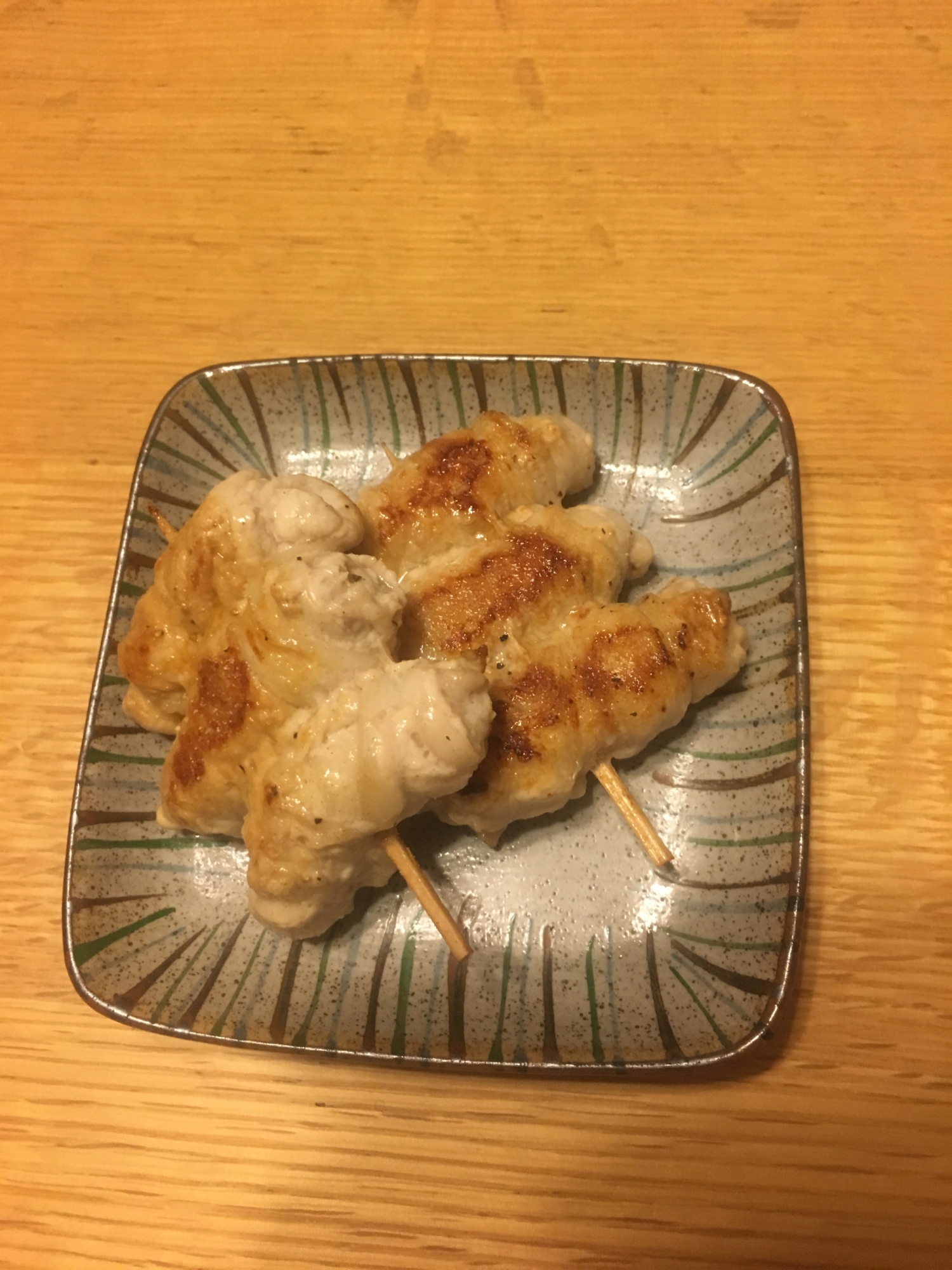 おつまみにピッタリ巻き巻き焼きトン