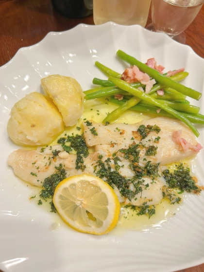 本場スペインの味を再現！白身魚のハーブソテー