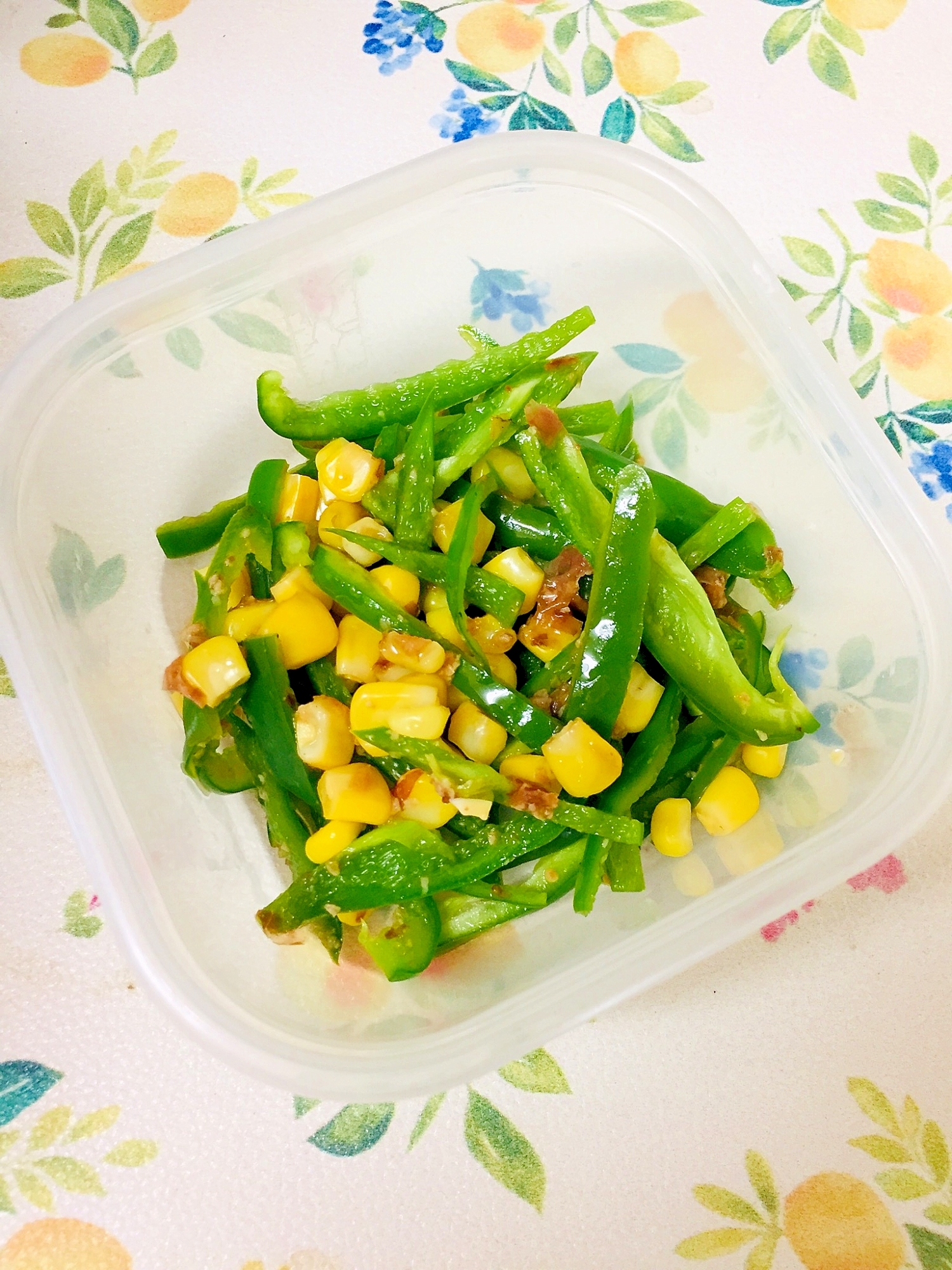 ピーマンとコーンのおかか和え