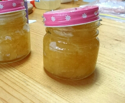 甘さ控えめが好きなので、
砂糖は130gで作ってみました。
簡単にできて、おいしい( ＾＾ )
ヨーグルトに入れて食べてます。