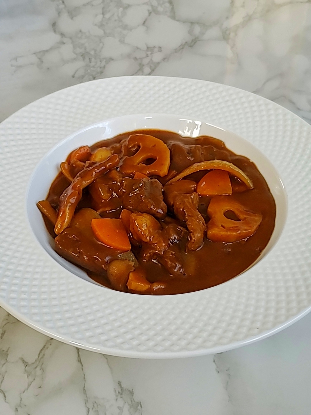 蓮根と舞茸の牛すじカレー