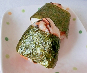 *鮭と塩昆布のおにぎり*