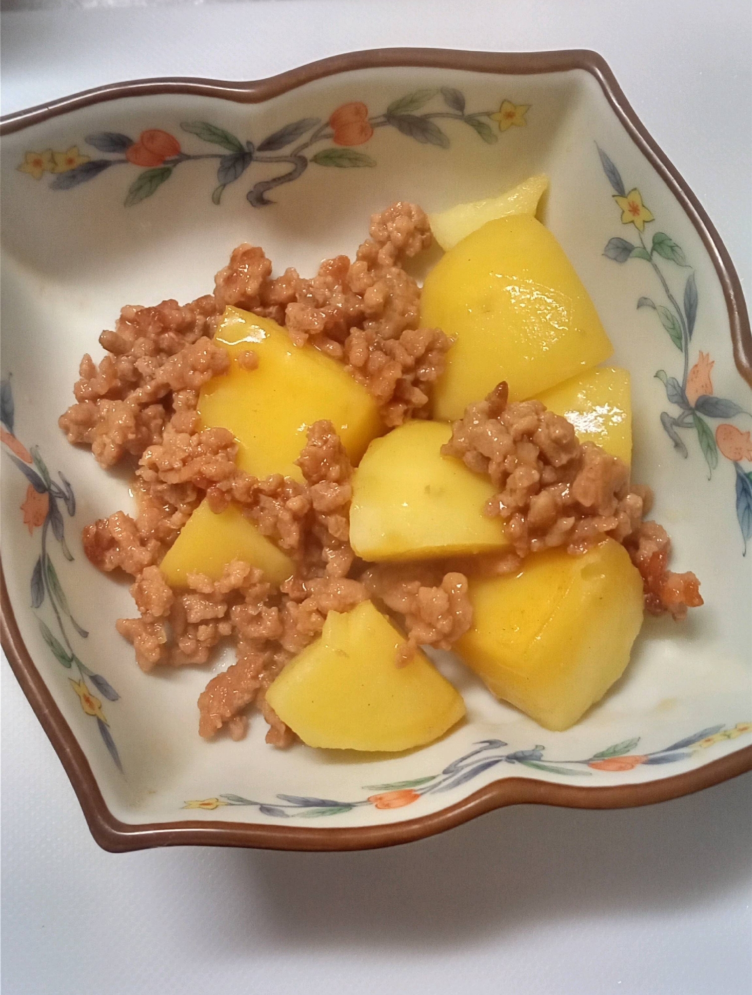 素朴な味☆じゃがいものそぼろ煮