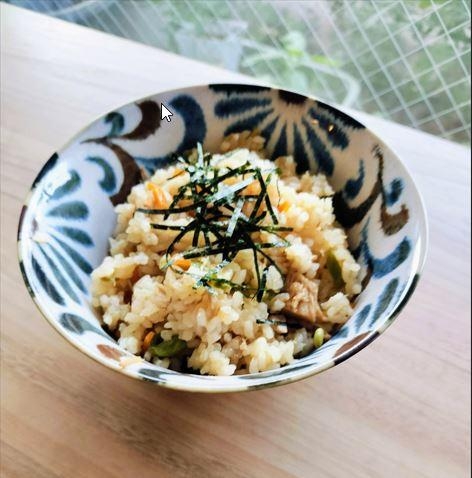 缶＆瓶詰をフル活用！　ツナとなめ茸の炊き込みご飯